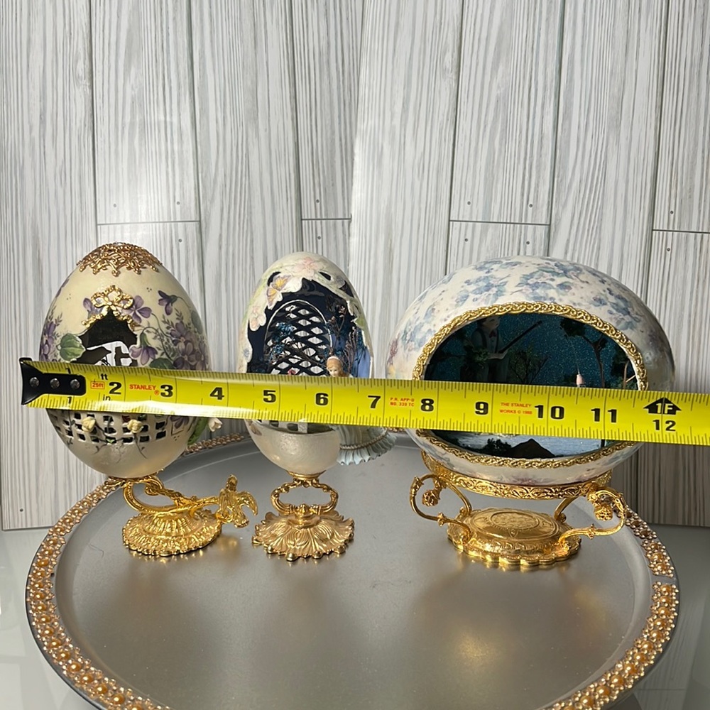 Vintage 3 Easter Egg Carving 3D Victorian Ceramic Faux Gold Stand Floral display - Picture 17 of 17